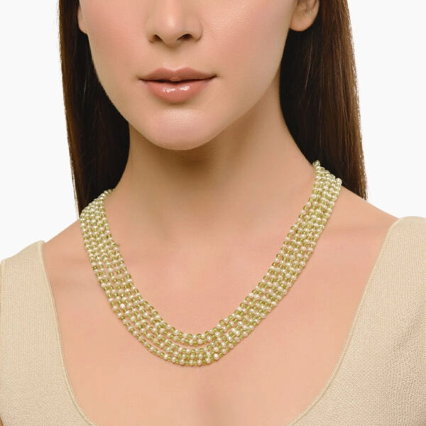 Mariyam- Stunning merger of Peridot and Freshwater Pearl necklace