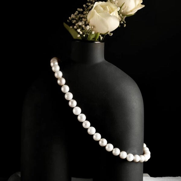 Classic lustrous Graded South Sea Pearl Necklace – Grayish white