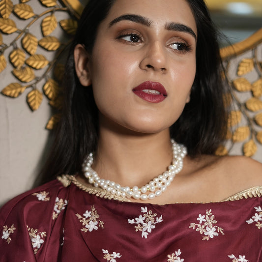 Pearl raati- Short Freshwater Pearl necklace in a combination Round and Drop shape with Golden Beads